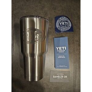 Rambler 30 oz Tumbler Dr PEPPER Yeti